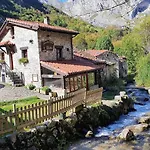 La Caneyona - Cerca Del Centro De Onís
